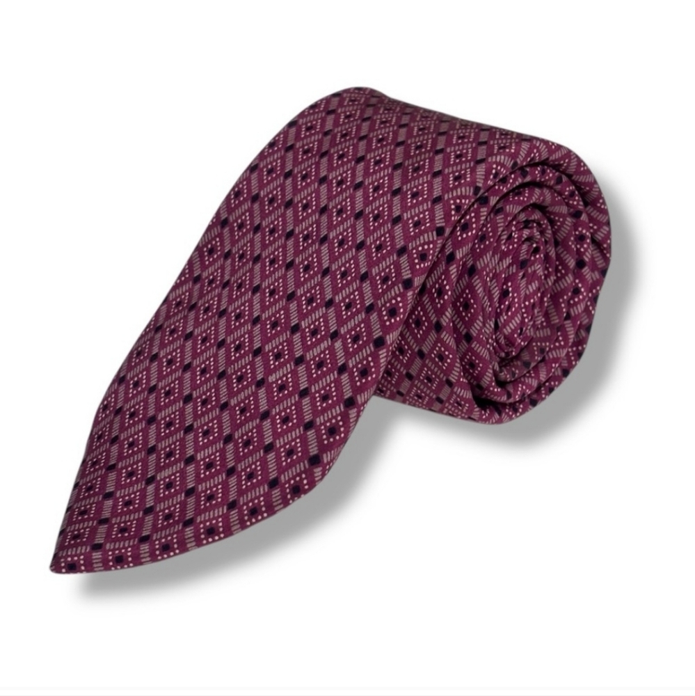 VALENTINO UOMO Merlot Silk Print Tie with All Over Diamond Pattern VINTAGE